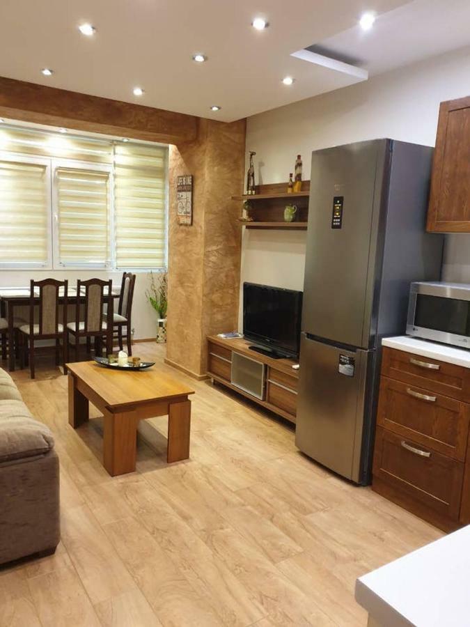 Luxury 2 Bedroom,2 Bathroom Apart ,Free Parking Plovdiv Buitenkant foto